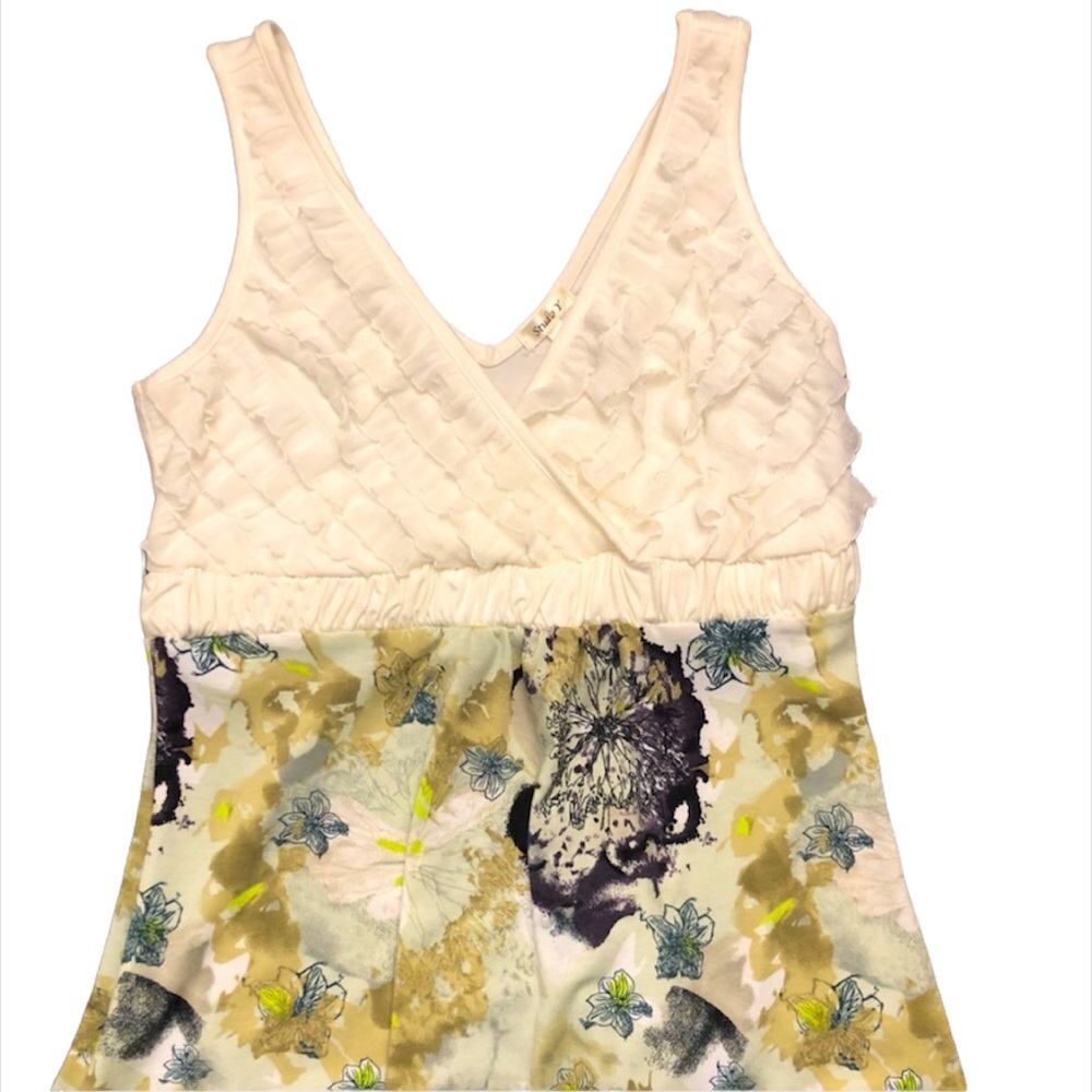 NWOT STUDIO Y- Crossover Cream RUFFLE V-Neck w/Pretty Bright Green Floral Bottom